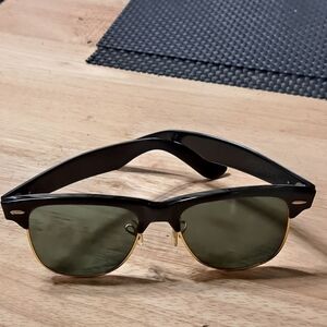 Chic Black Sunglasses with Gold Trim